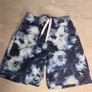 Abercrombie kids Boys 7/8 Swim Trunks